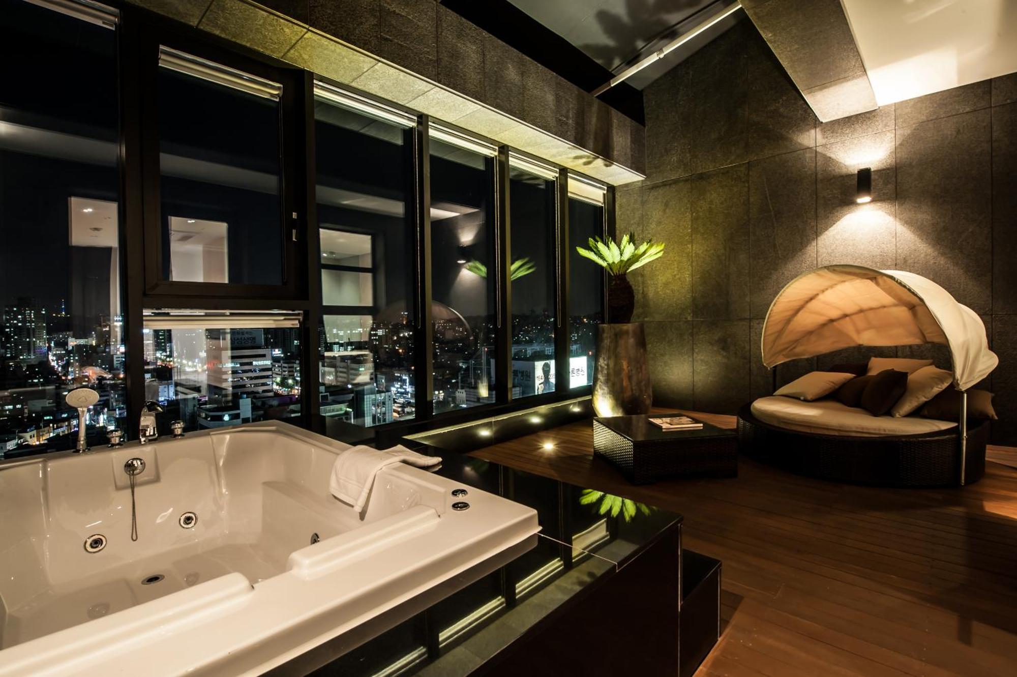 Khách sạn Sr Sadang 3*
